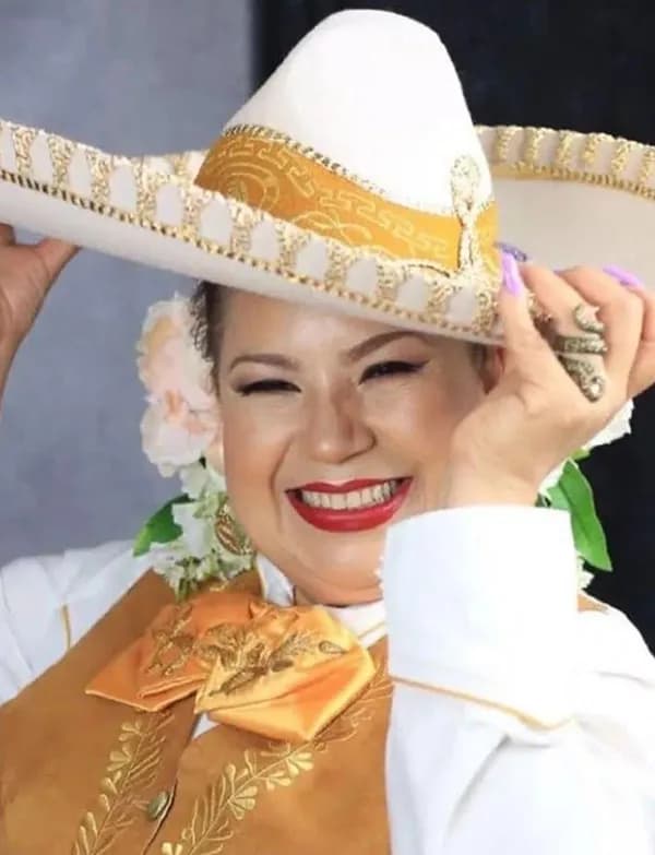 María Elena Valdez — LatinaCon oradora