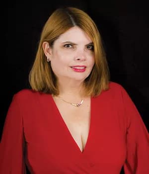 Irlanda Ruiz — LatinaCon oradora